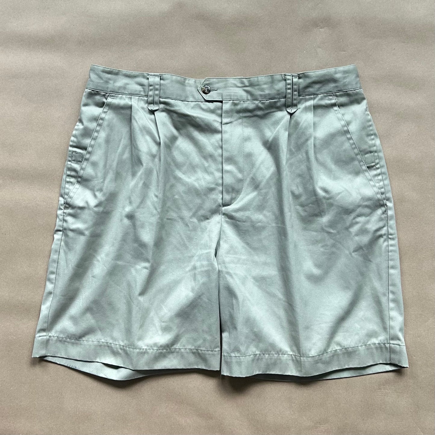 Dunlop Pleated Shorts (48 EU)
