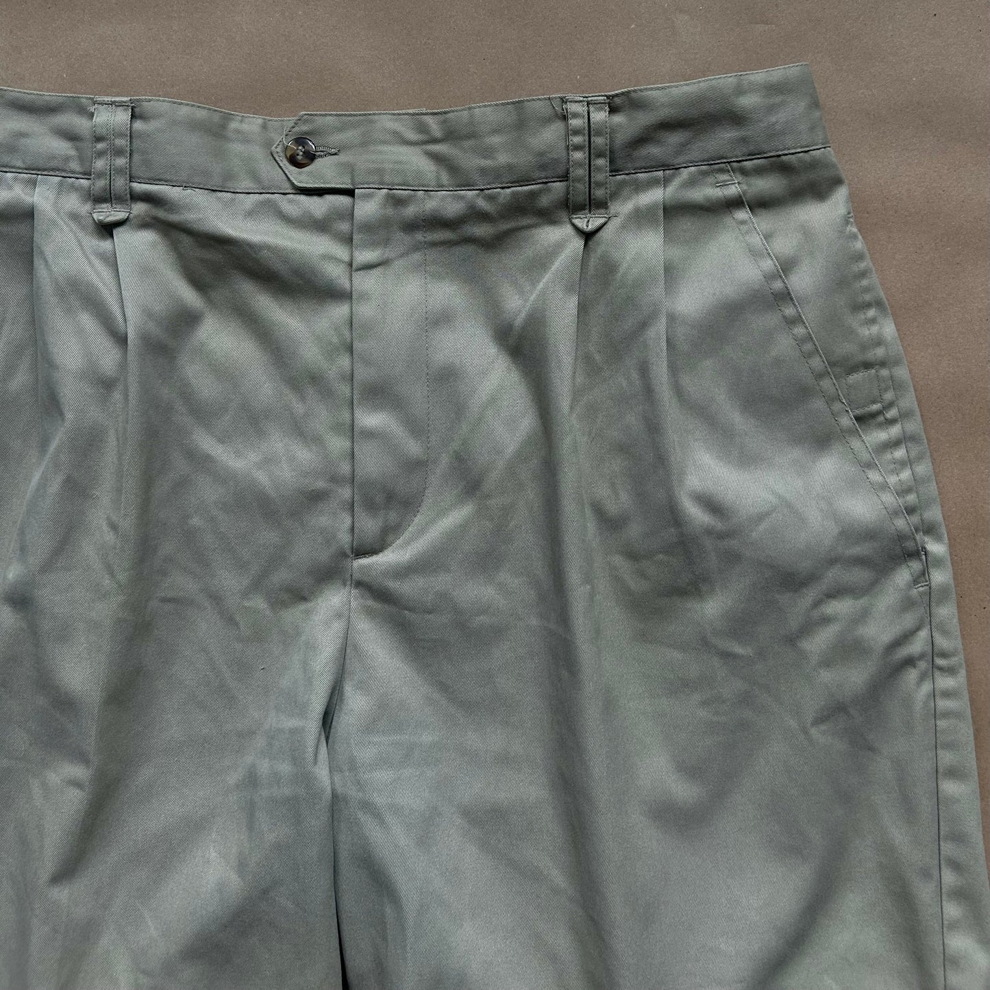 Dunlop Pleated Shorts (48 EU)