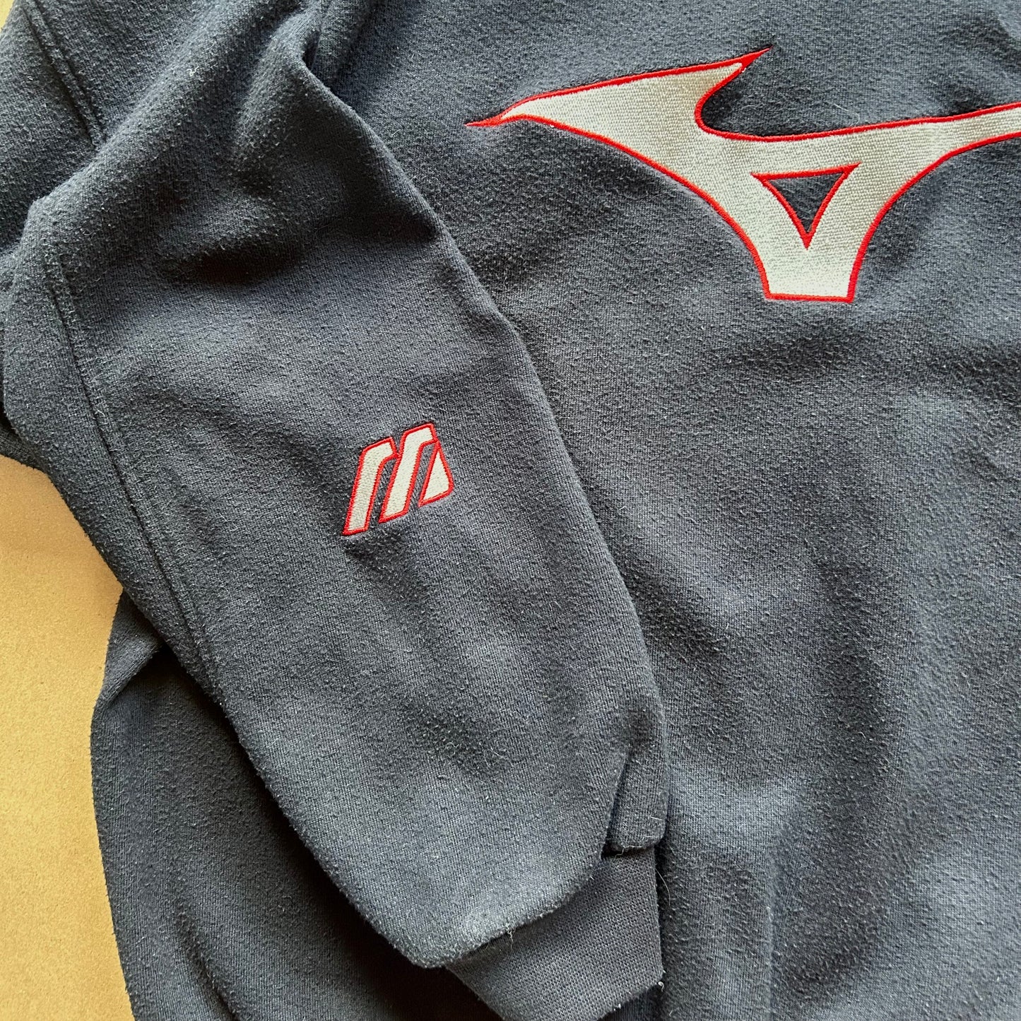 Mizuno Vintage Raglan Crewneck (XL)