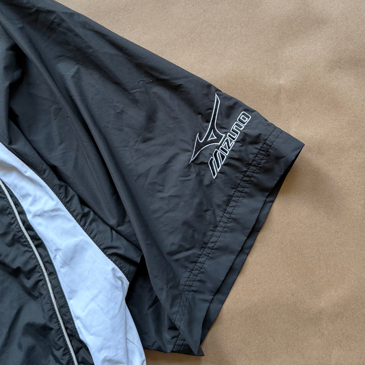 Mizuno Short Sleeve Windbreaker (L)