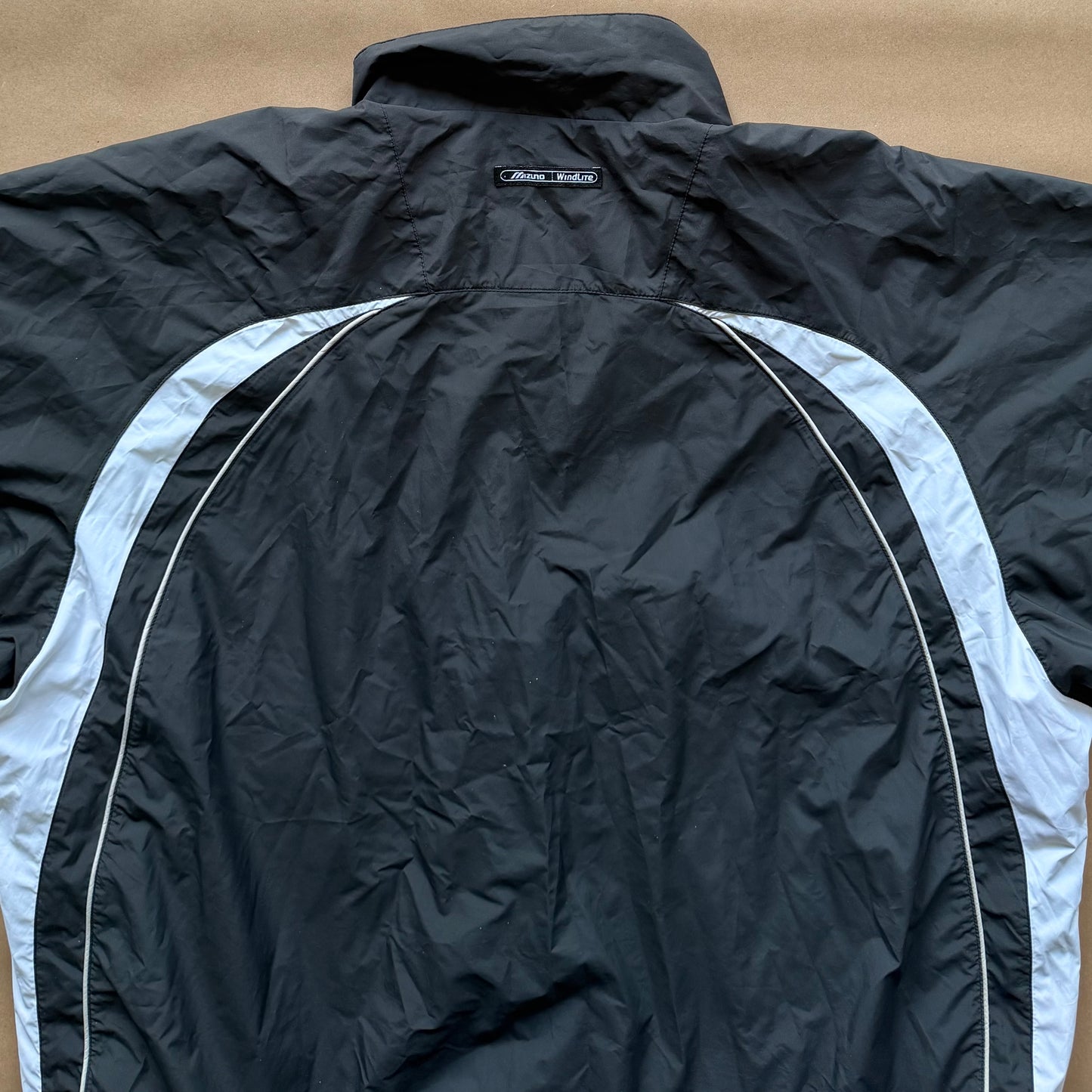 Mizuno Short Sleeve Windbreaker (L)